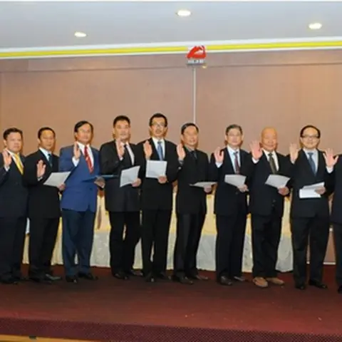2010-committee-installation-1 3